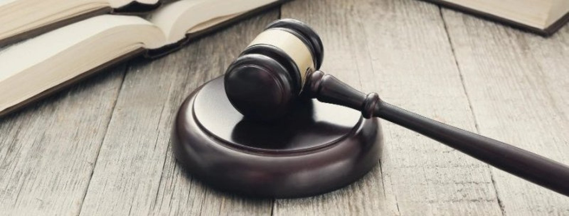 Legislación en Envases Plásticos en Contacto con Alimentos