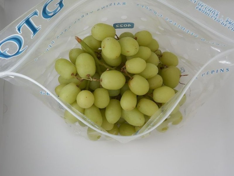 Nueva generación de cajas de cartón activo con baja absorción de humedad para la exportación de frutas