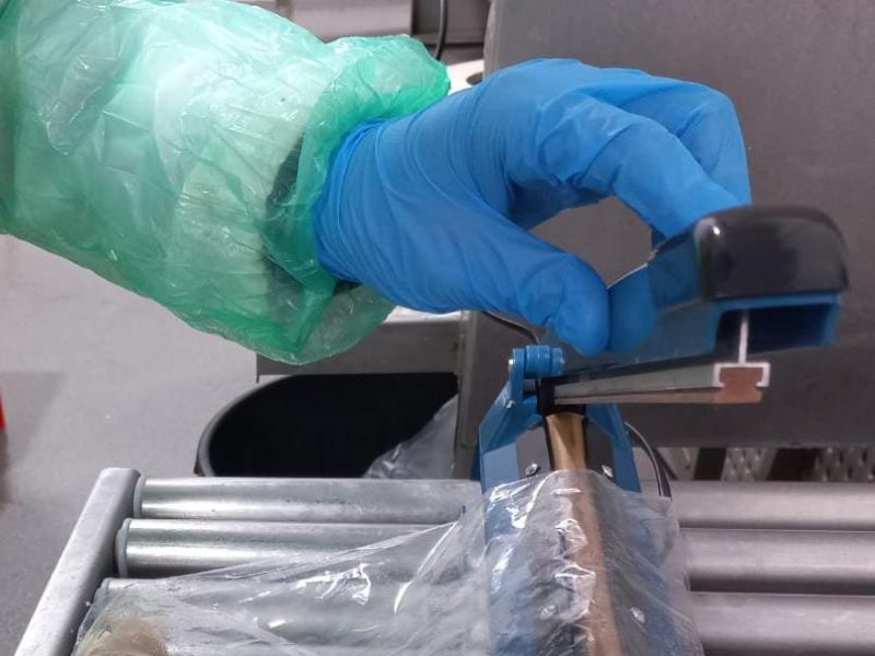 Desarrollo de películas plásticas con actividad antimicrobiana para la industria cárnica