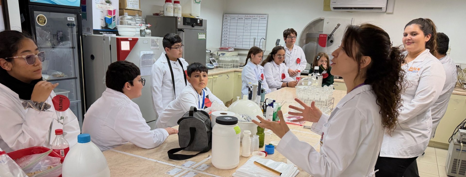 Laben Chile abre sus laboratorios a escolares