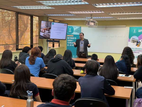 Laben Chile y Explora RM Norte impulsan el talento científico